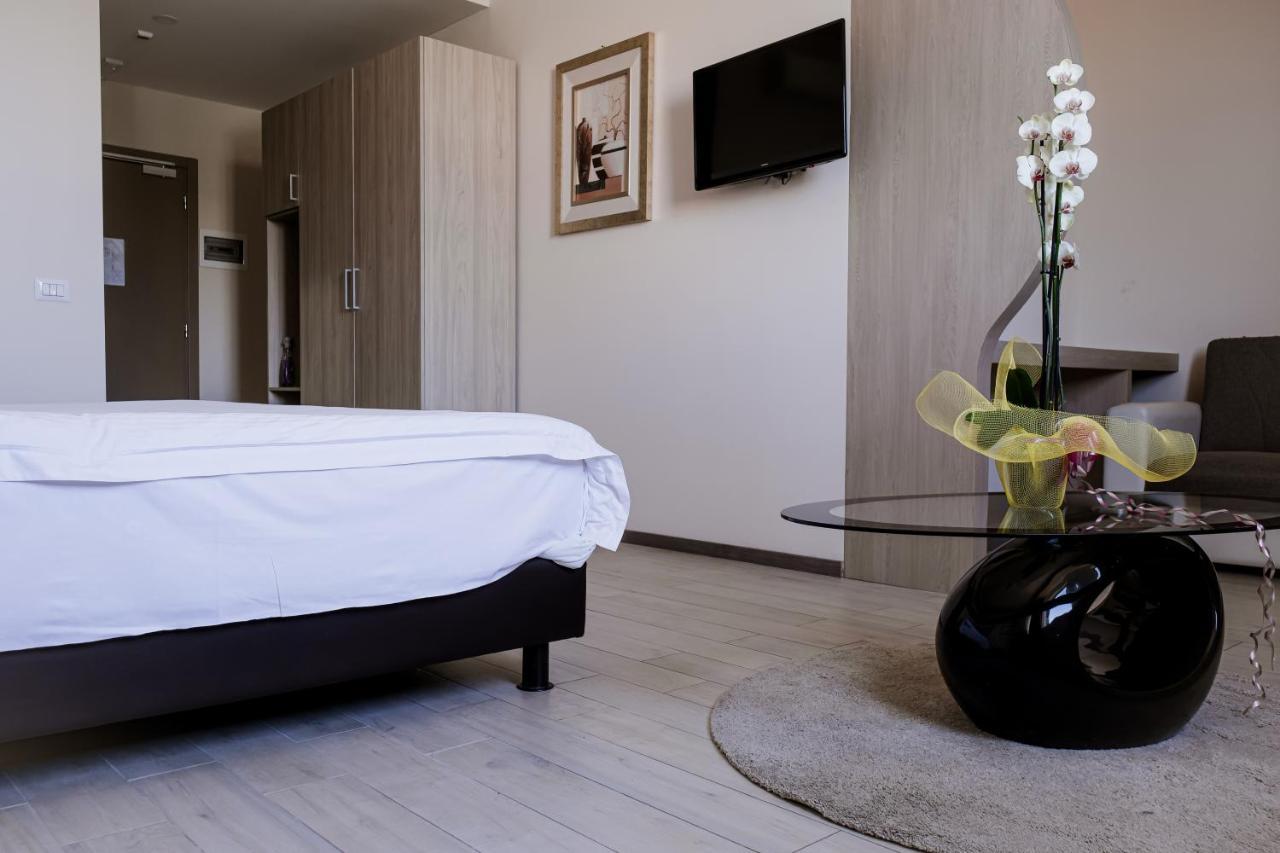 Queen Hotel Sesto San Giovanni Eksteriør bilde